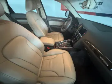 AUDI Q5 2.0TDI Quattro S-Tronic
