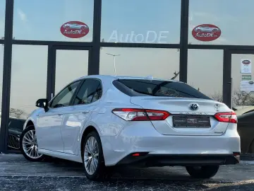 Toyota Camry Gen-Viii-2017