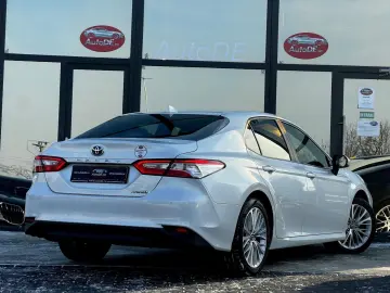 Toyota Camry Gen-Viii-2017