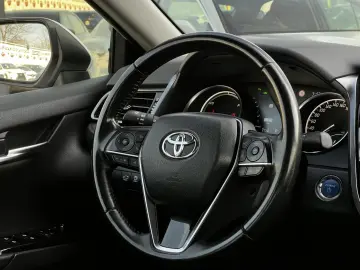 Toyota Camry Gen-Viii-2017