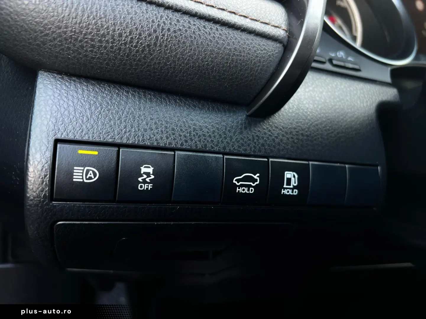 Toyota Camry Gen-Viii-2017