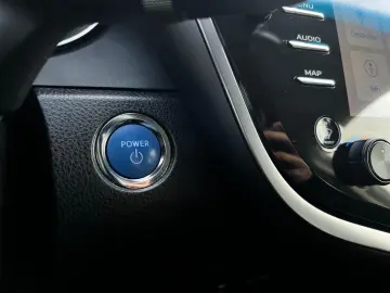 Toyota Camry Gen-Viii-2017