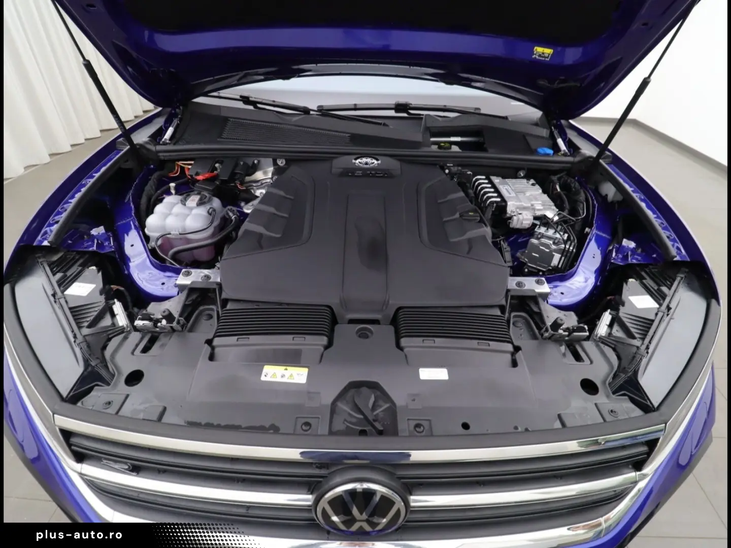 VW TOUAREG R-LINE 3.0 V6 TDI TIPTRONIC ( EURO6) LED