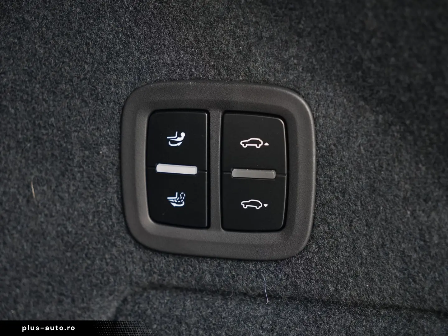 PORSCHE E-Hybrid Coupé ACC-LUFTF-PANO-HD-AHK-HUD-BOSE-RS