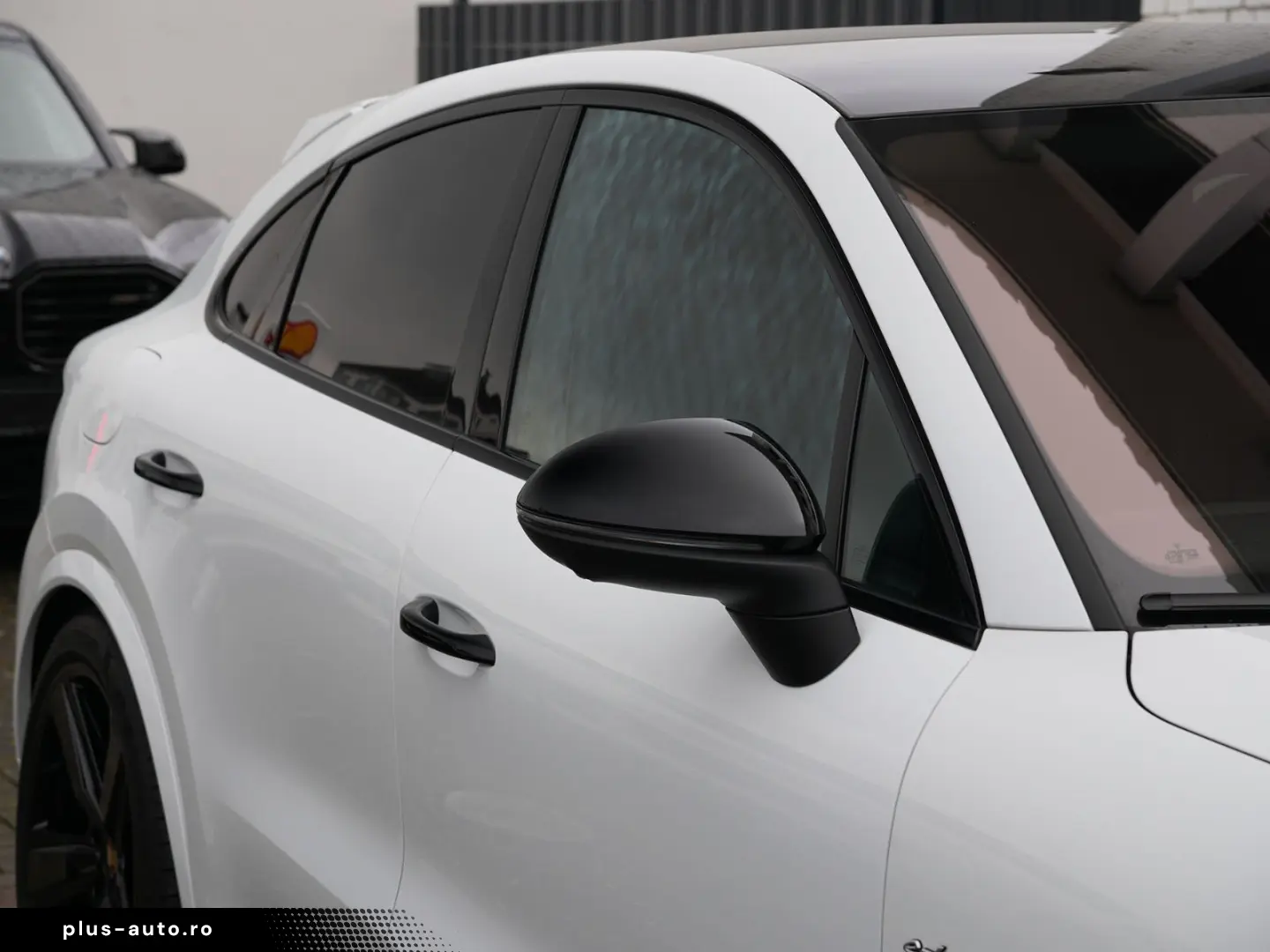 PORSCHE E-Hybrid Coupé SPORTDESIGN-ACC-LUFTF.-PANO-VOLL