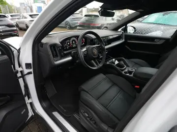 PORSCHE E-Hybrid Coupé SPORTDESIGN-ACC-LUFTF.-PANO-VOLL