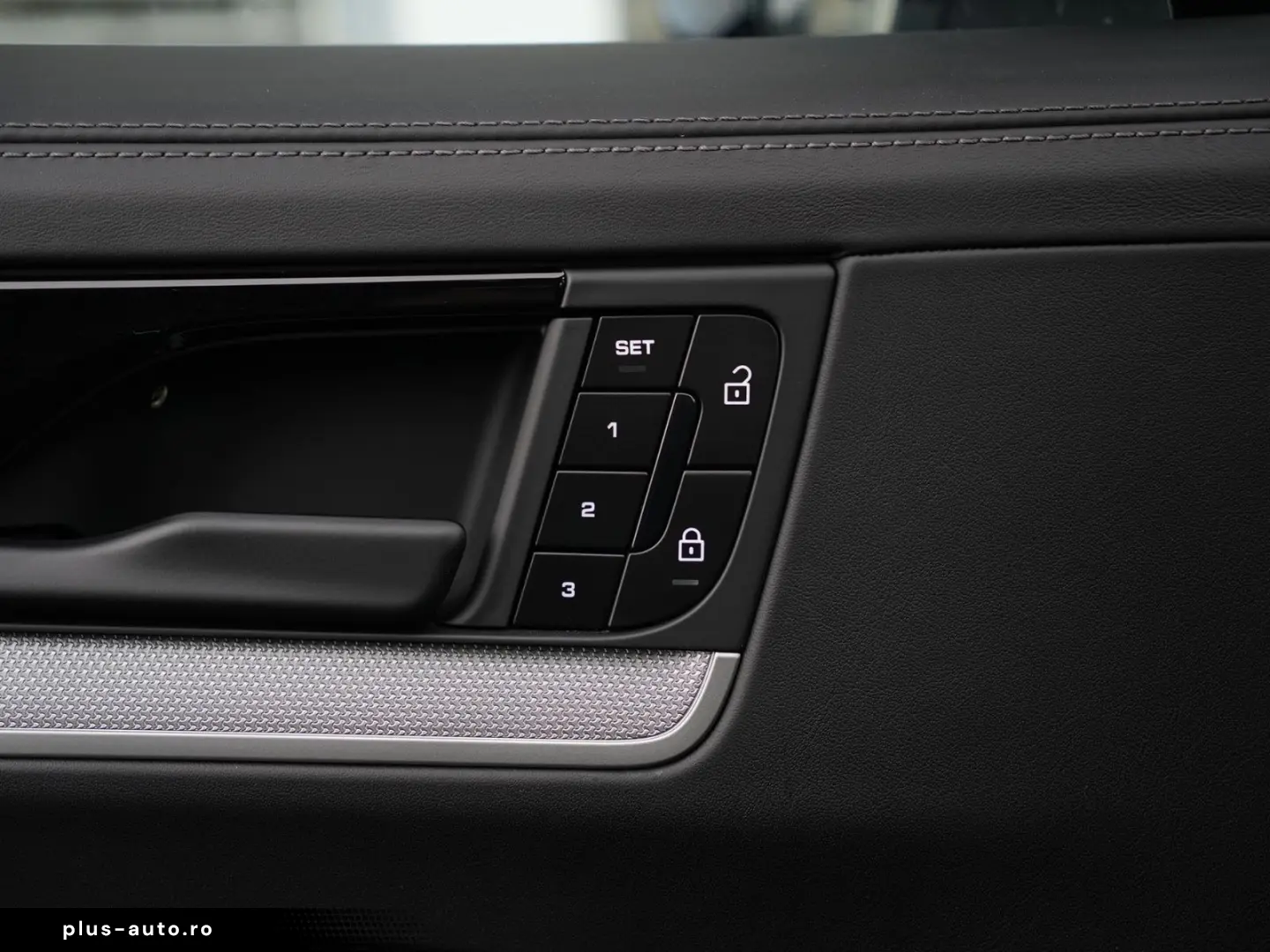 PORSCHE E-Hybrid Coupé SPORTDESIGN-ACC-LUFTF.-PANO-VOLL