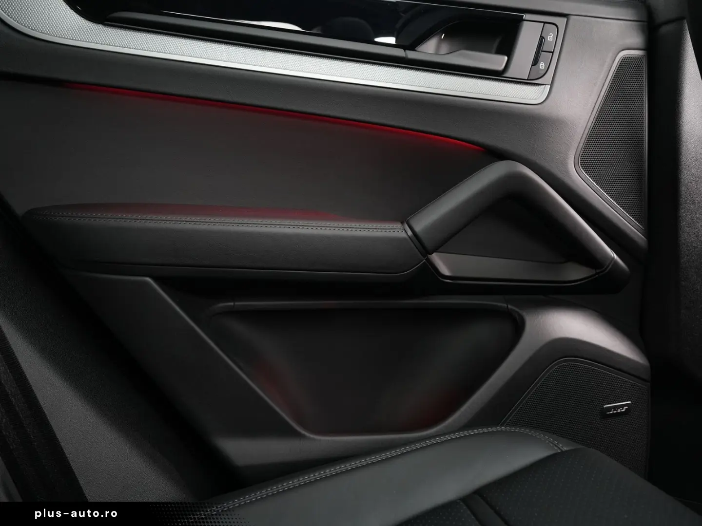 PORSCHE E-Hybrid Coupé SPORTDESIGN-ACC-LUFTF.-PANO-VOLL