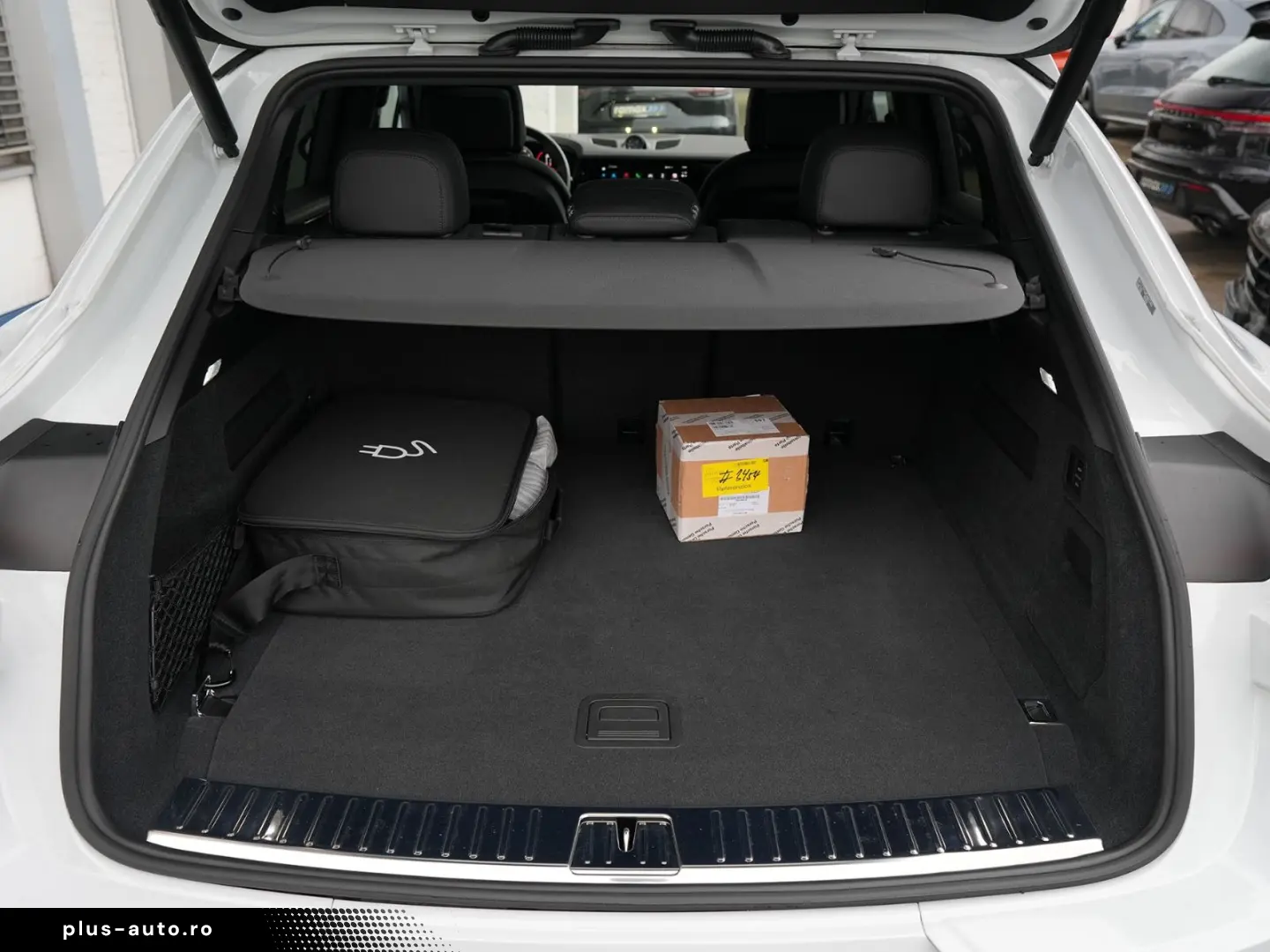 PORSCHE E-Hybrid Coupé SPORTDESIGN-ACC-LUFTF.-PANO-VOLL