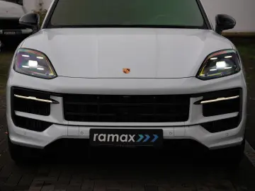 PORSCHE E-Hybrid Coupé SPORTDESIGN-ACC-LUFTF.-PANO-VOLL