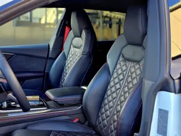 AUDI Q8 60 TFSI e 3.0 quattro