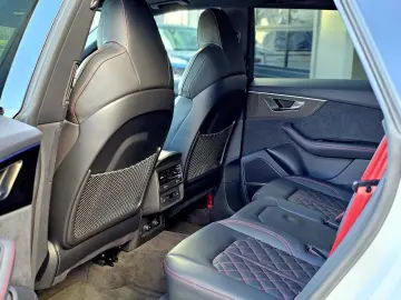 AUDI Q8 60 TFSI e 3.0 quattro