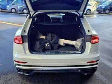 AUDI Q8 60 TFSI e 3.0 quattro