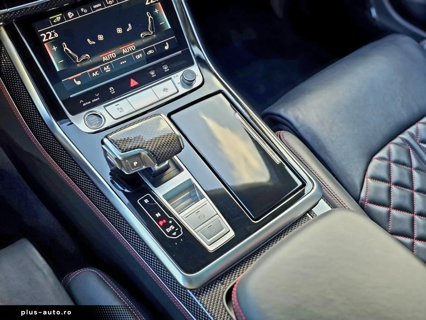 AUDI Q8 60 TFSI e 3.0 quattro