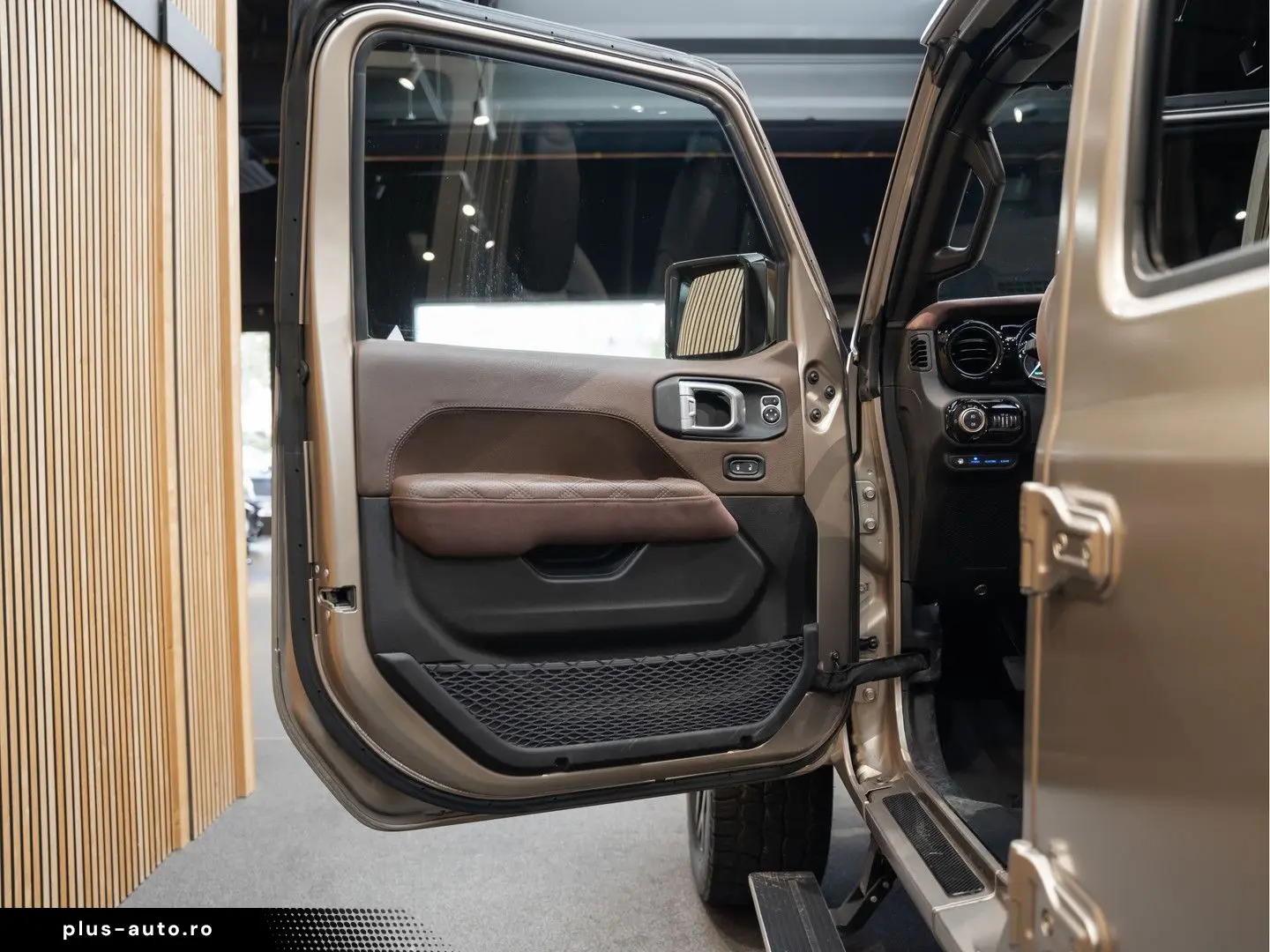 JEEP Wrangler BRUTE Soft-Top Elektrische Treeplanken