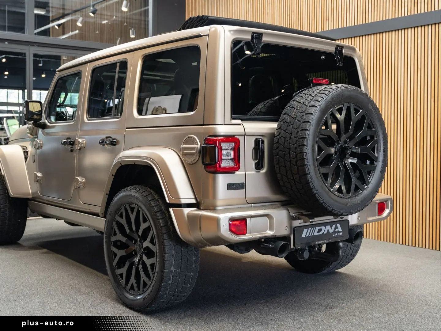 JEEP Wrangler BRUTE Soft-Top Elektrische Treeplanken