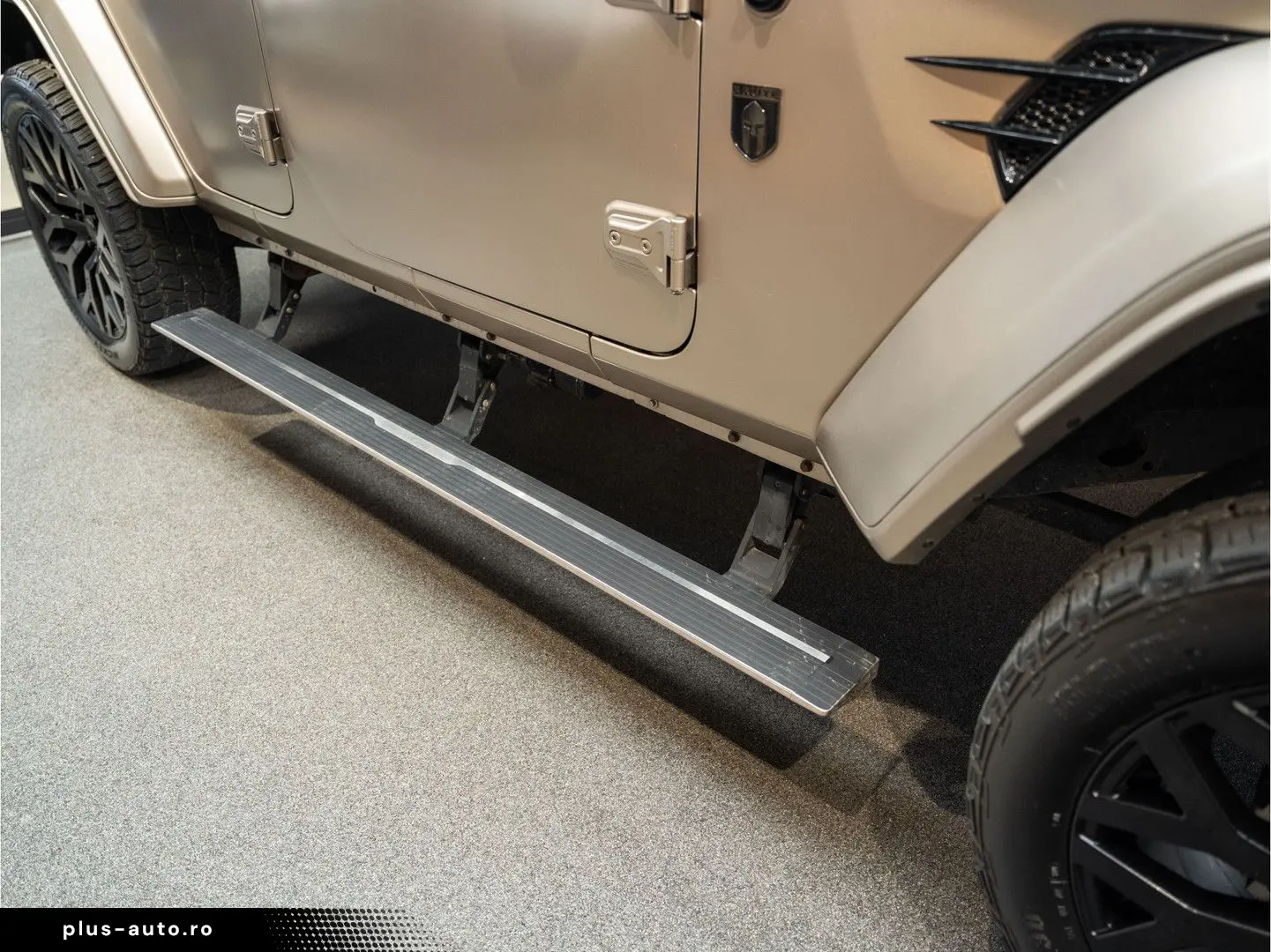 JEEP Wrangler BRUTE Soft-Top Elektrische Treeplanken