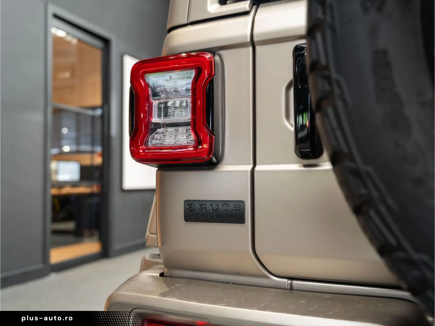 JEEP Wrangler BRUTE Soft-Top Elektrische Treeplanken