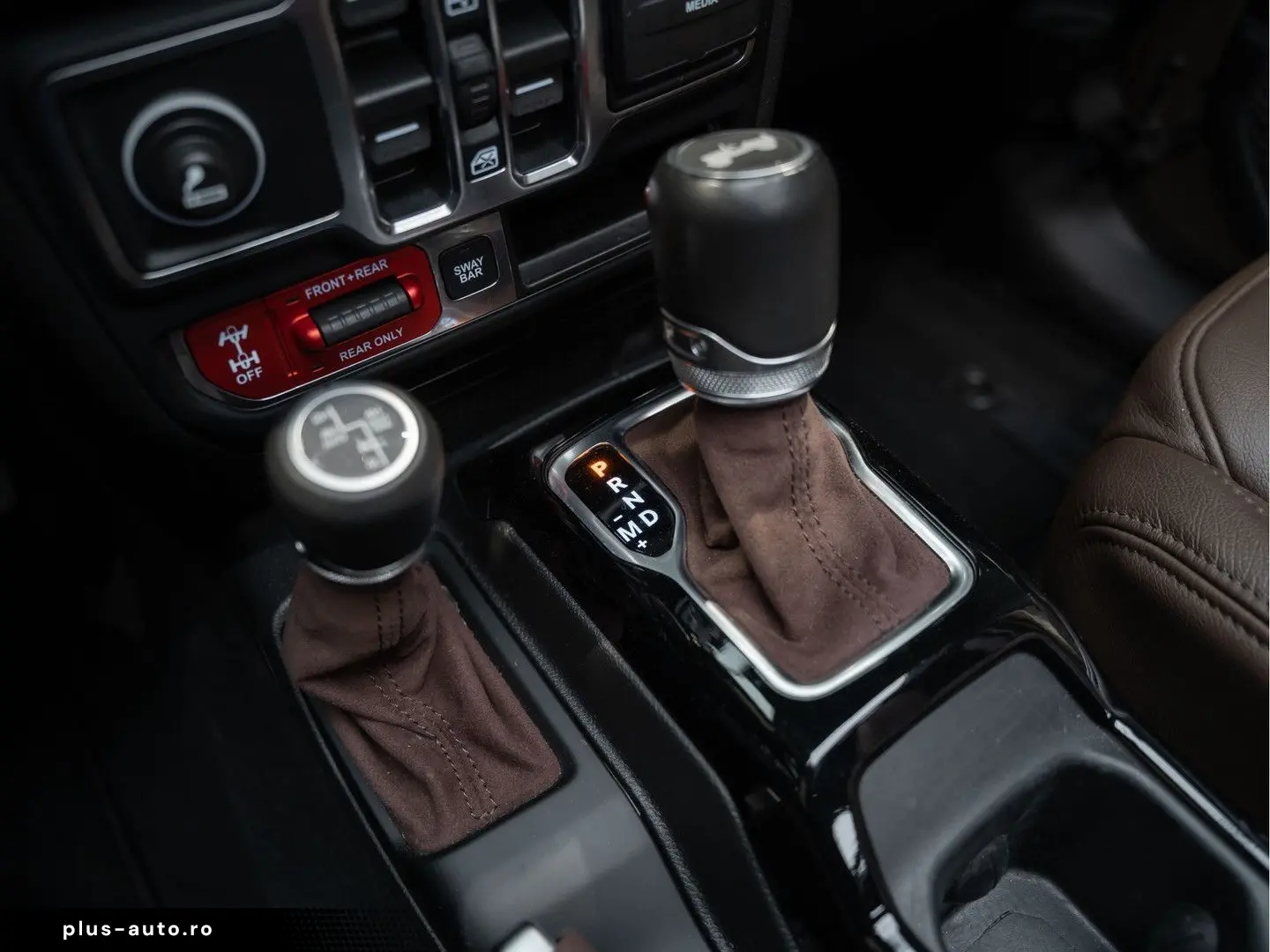 JEEP Wrangler BRUTE Soft-Top Elektrische Treeplanken