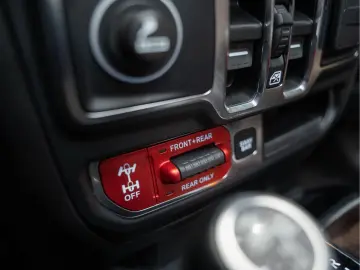 JEEP Wrangler BRUTE Soft-Top Elektrische Treeplanken