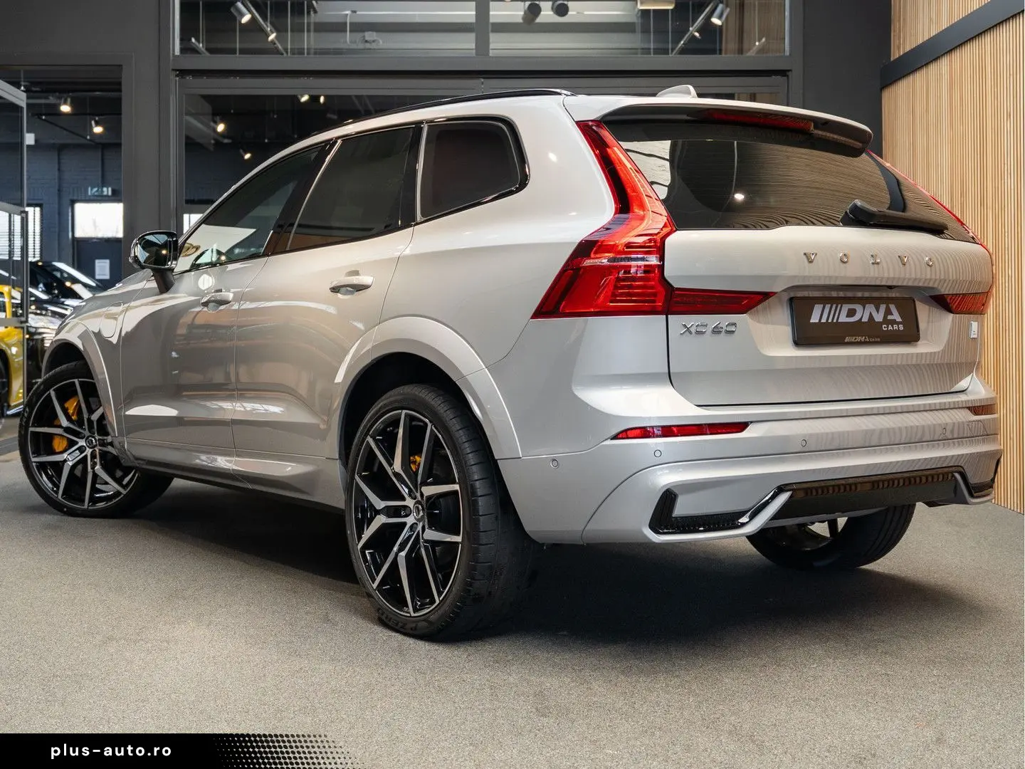 VOLVO XC60 T8 Plug-in-hybrid AWD Polestar Engineered 2