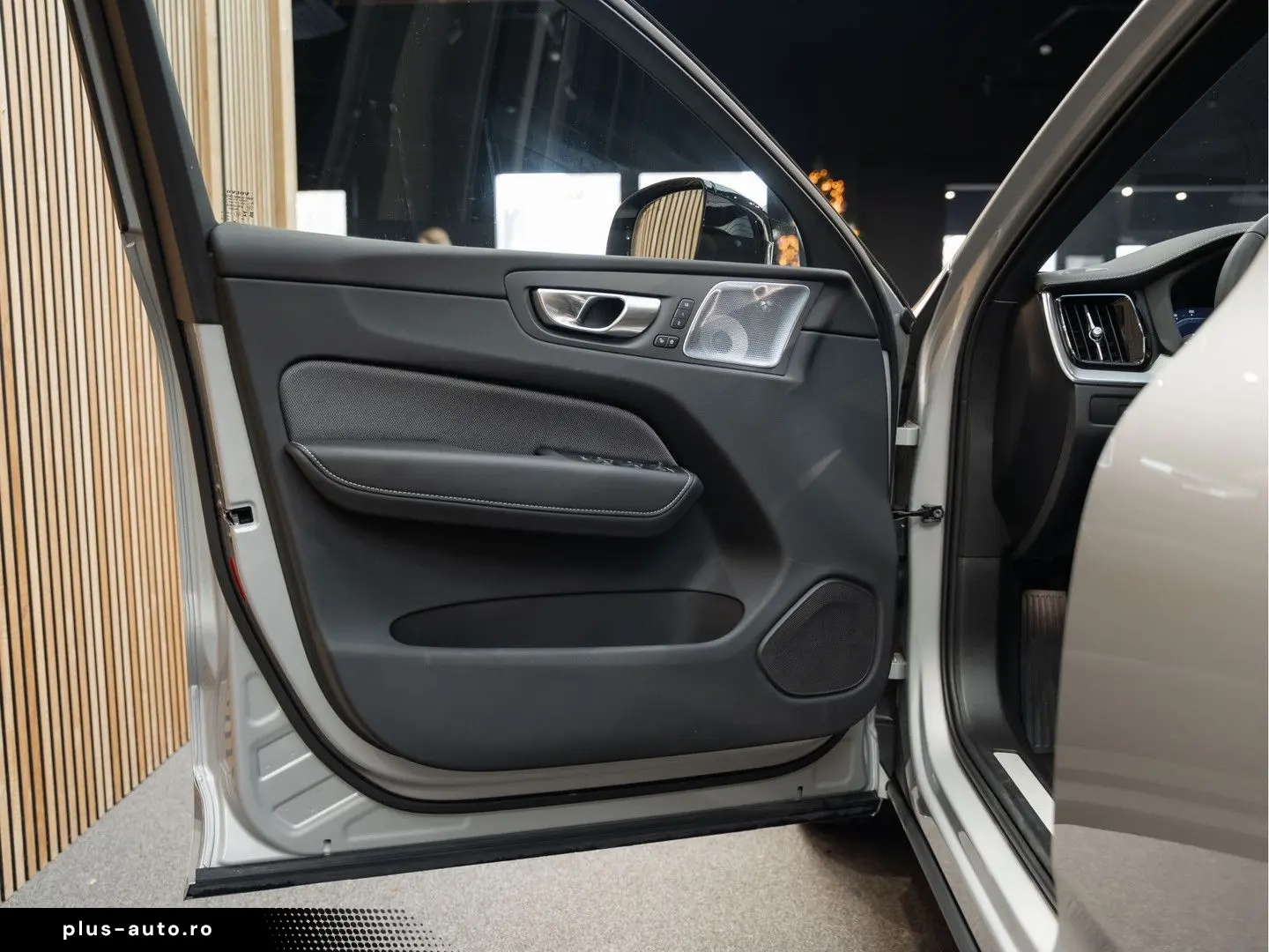 VOLVO XC60 T8 Plug-in-hybrid AWD Polestar Engineered 2