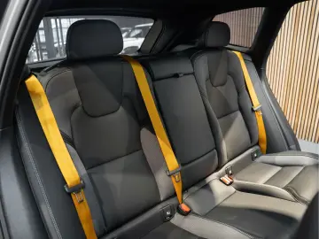 VOLVO XC60 T8 Plug-in-hybrid AWD Polestar Engineered 2