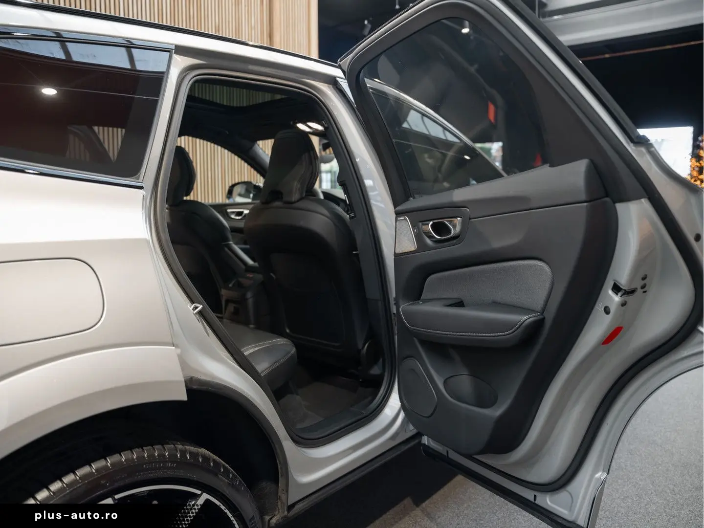 VOLVO XC60 T8 Plug-in-hybrid AWD Polestar Engineered 2