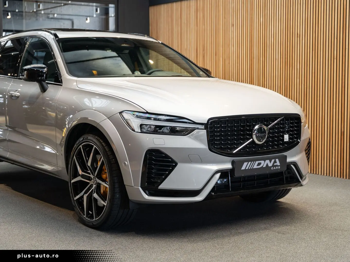 VOLVO XC60 T8 Plug-in-hybrid AWD Polestar Engineered 2