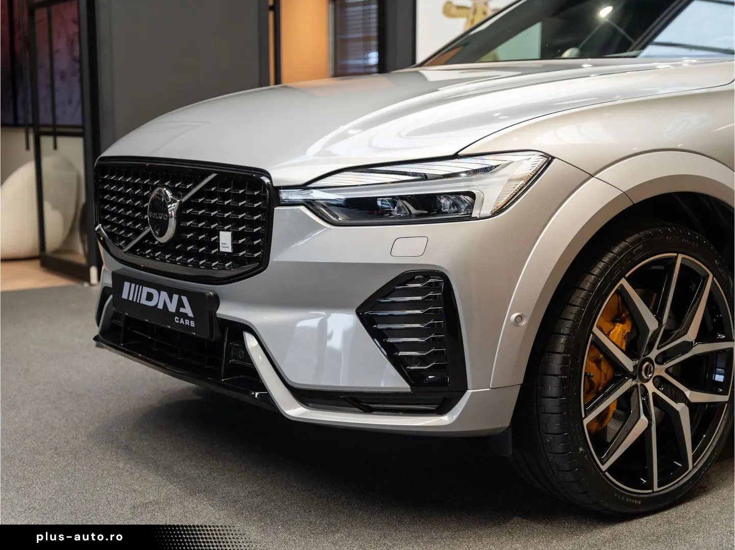 VOLVO XC60 T8 Plug-in-hybrid AWD Polestar Engineered 2