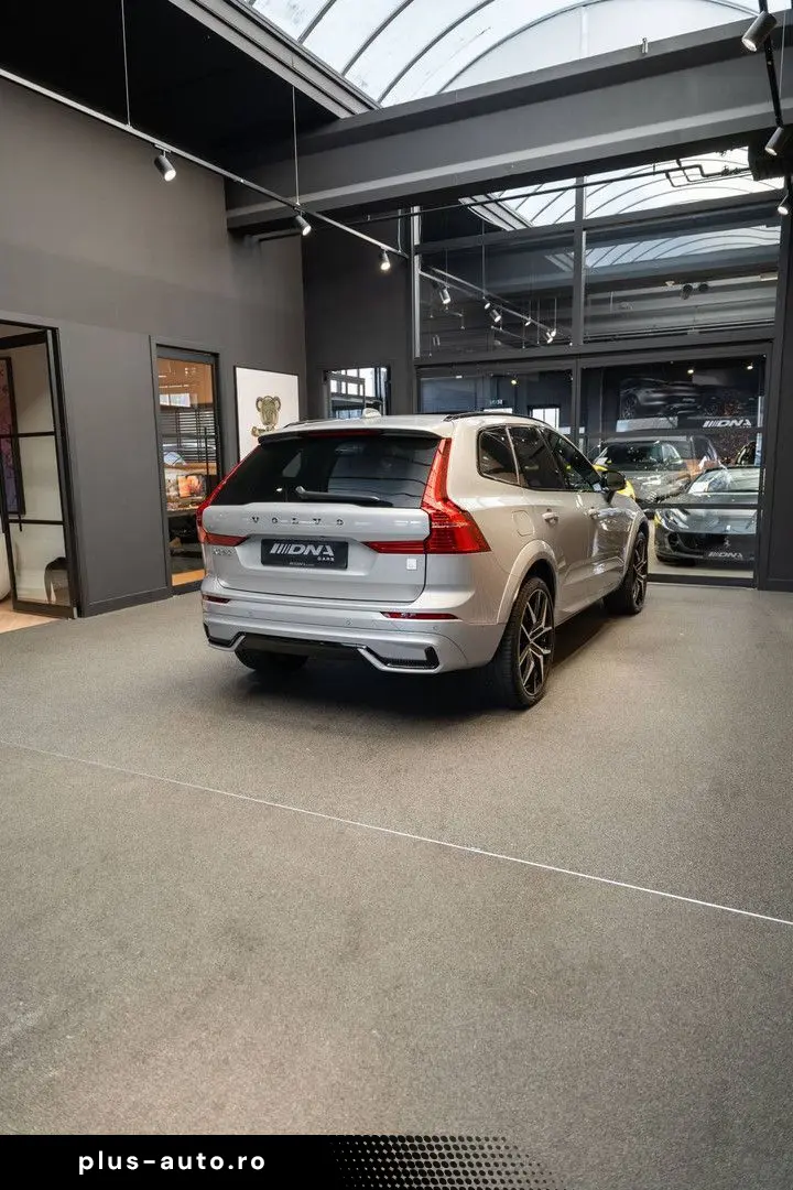VOLVO XC60 T8 Plug-in-hybrid AWD Polestar Engineered 2