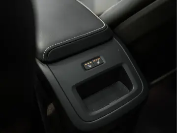 VOLVO XC60 T8 Plug-in-hybrid AWD Polestar Engineered 2