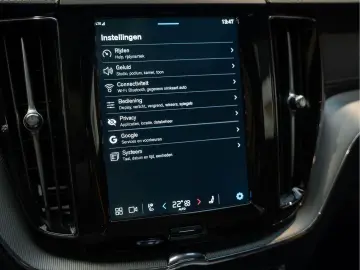 VOLVO XC60 T8 Plug-in-hybrid AWD Polestar Engineered 2