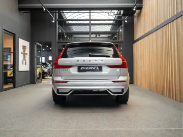 VOLVO XC60 T8 Plug-in-hybrid AWD Polestar Engineered 2