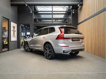 VOLVO XC60 T8 Plug-in-hybrid AWD Polestar Engineered 2