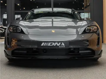 PORSCHE Taycan 4S Cross Turismo Off Road Design 4S Cross