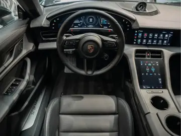 PORSCHE Taycan 4S Cross Turismo Off Road Design 4S Cross