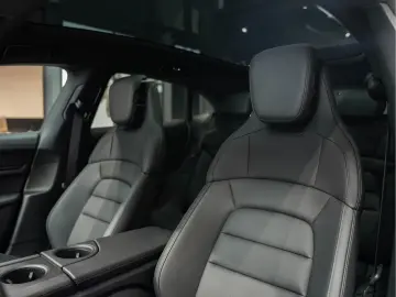 PORSCHE Taycan 4S Cross Turismo Off Road Design 4S Cross