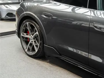 PORSCHE Taycan 4S Cross Turismo Off Road Design 4S Cross