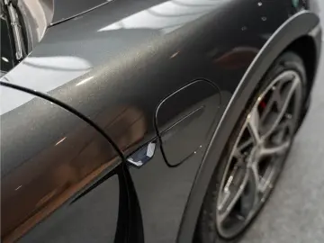 PORSCHE Taycan 4S Cross Turismo Off Road Design 4S Cross