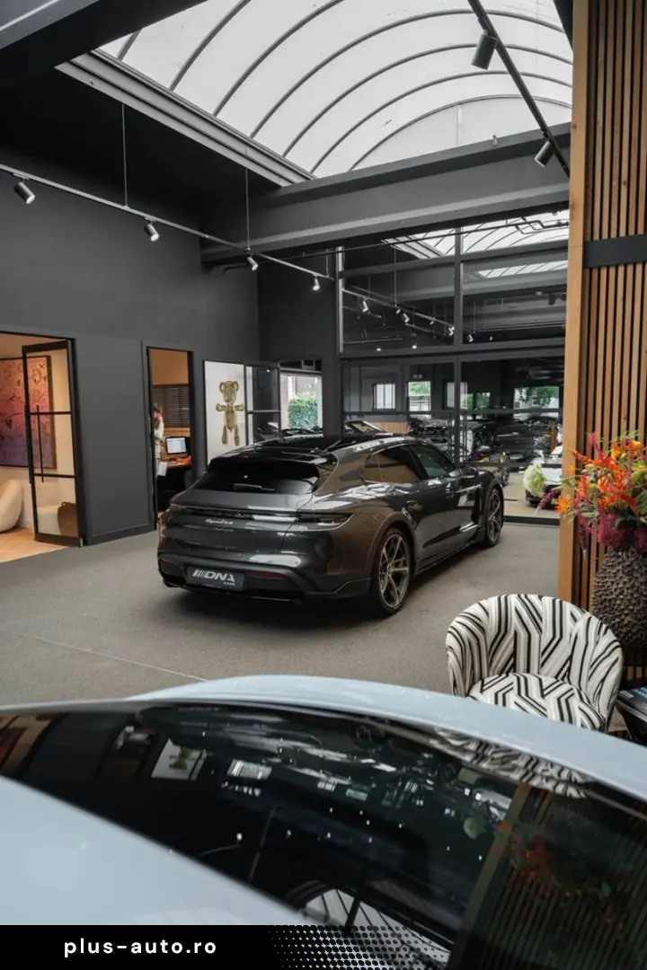 PORSCHE Taycan 4S Cross Turismo Off Road Design 4S Cross