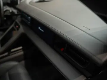 PORSCHE Taycan 4S Cross Turismo Off Road Design 4S Cross