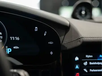 PORSCHE Taycan 4S Cross Turismo Off Road Design 4S Cross