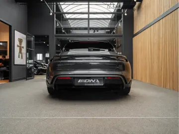 PORSCHE Taycan 4S Cross Turismo Off Road Design 4S Cross