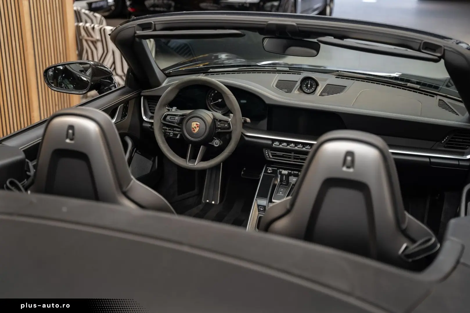 PORSCHE 992 992 Carrera 4S Cabrio Burmester Sportuitlaat