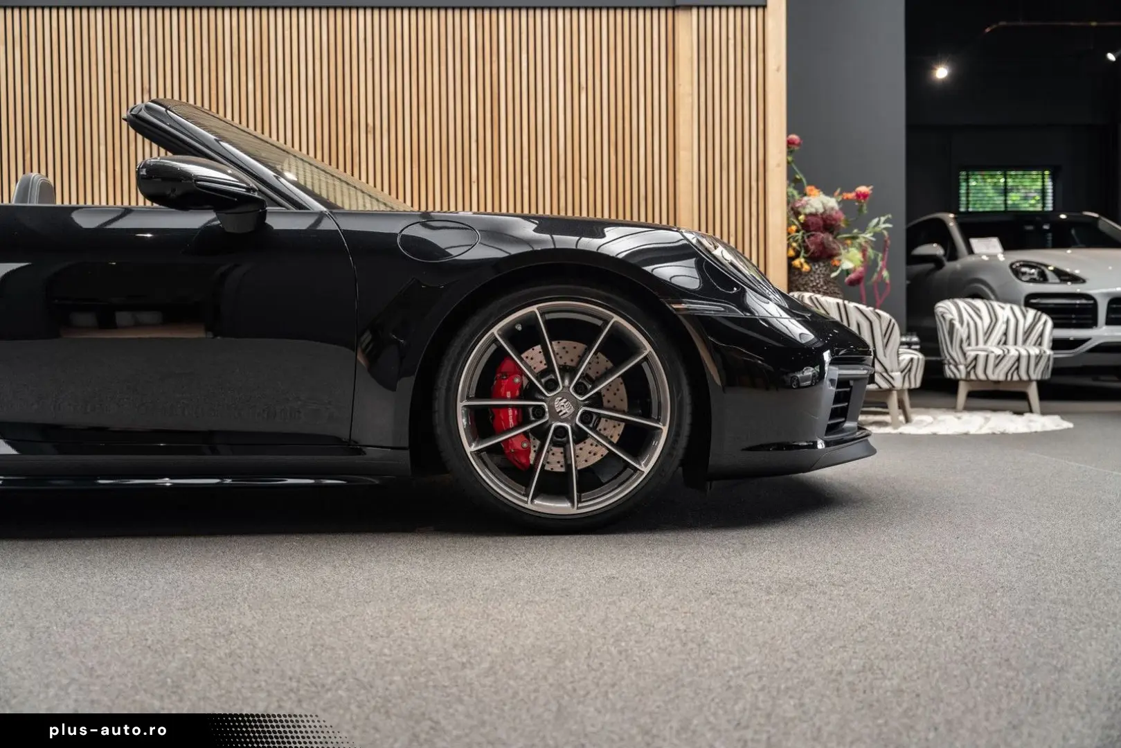 PORSCHE 992 992 Carrera 4S Cabrio Burmester Sportuitlaat