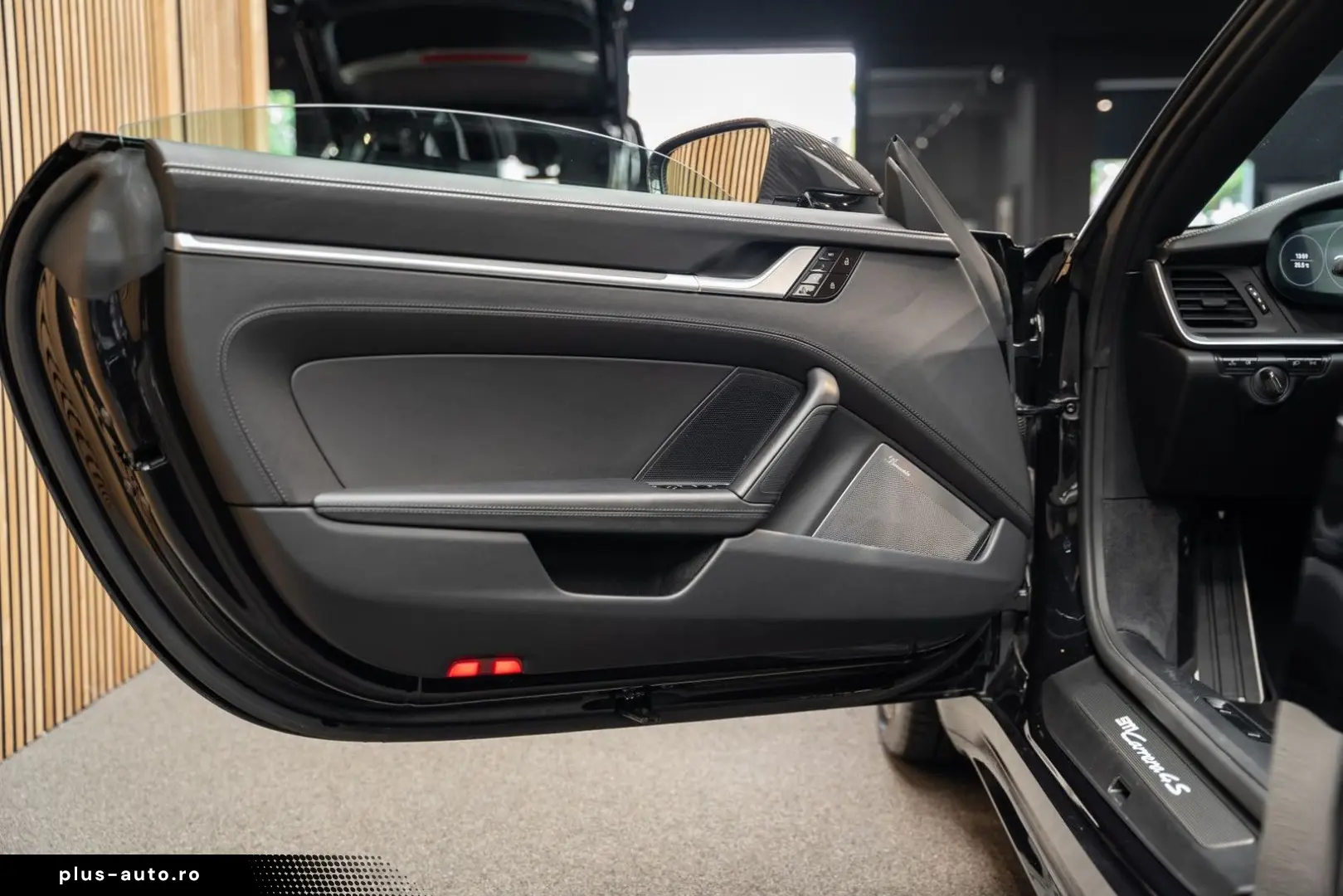 PORSCHE 992 992 Carrera 4S Cabrio Burmester Sportuitlaat