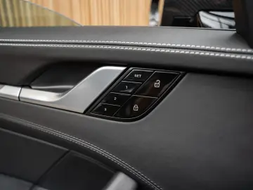 PORSCHE 992 992 Carrera 4S Cabrio Burmester Sportuitlaat