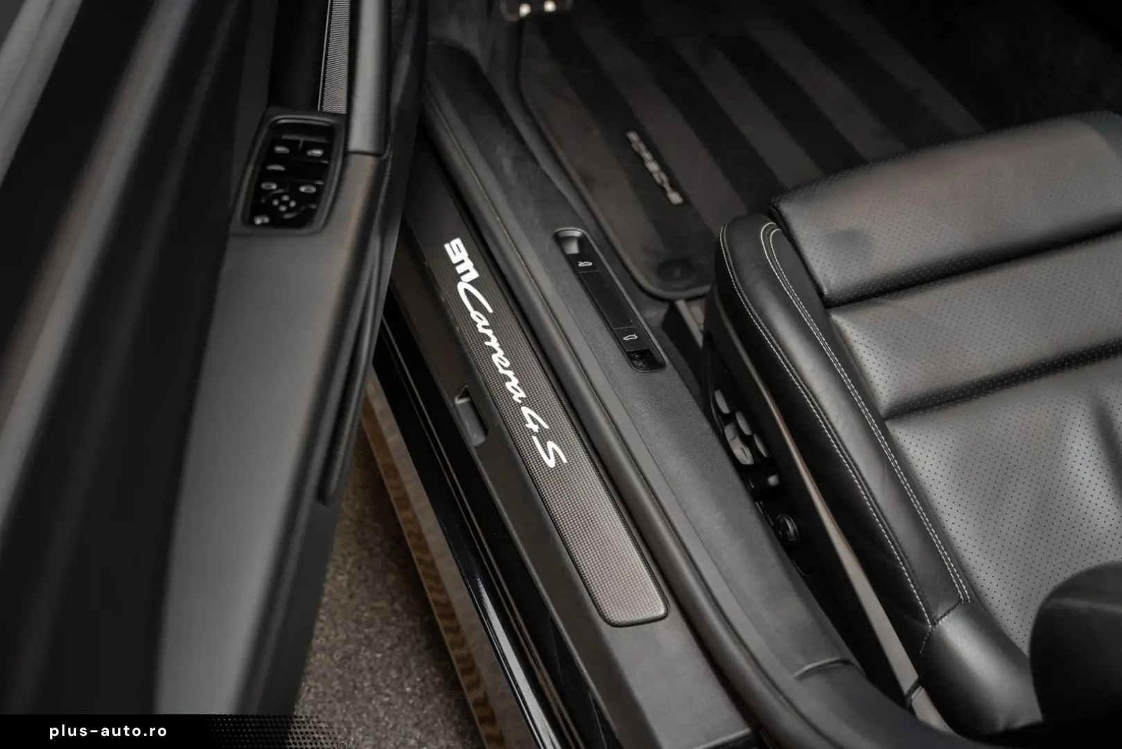 PORSCHE 992 992 Carrera 4S Cabrio Burmester Sportuitlaat