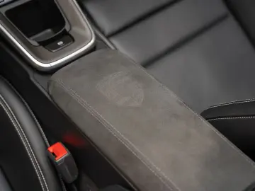 PORSCHE 992 992 Carrera 4S Cabrio Burmester Sportuitlaat